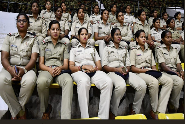 Odisha: पुलिस दुर्व्यवहार के मामले सामने आने के बाद दो जिलों में सख्ती, थानों में इन्हें पहनना होगा बॉडी कैमरा
