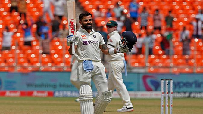 IND vs AUS Live Score: दूसरे सत्र का खेल जारी ऑस्ट्रेलिया को जीत के लिए 390+ और रन की जरूरत सिराज को 3 विकेट
  