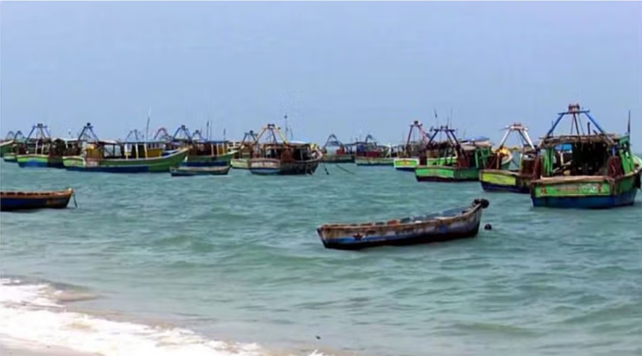 Indian Fishermen Released: पाकिस्तान की मलीर जेल में कैद 22 भारतीय मछुआरे रिहा आज हो सकती है वतन वापसी |
