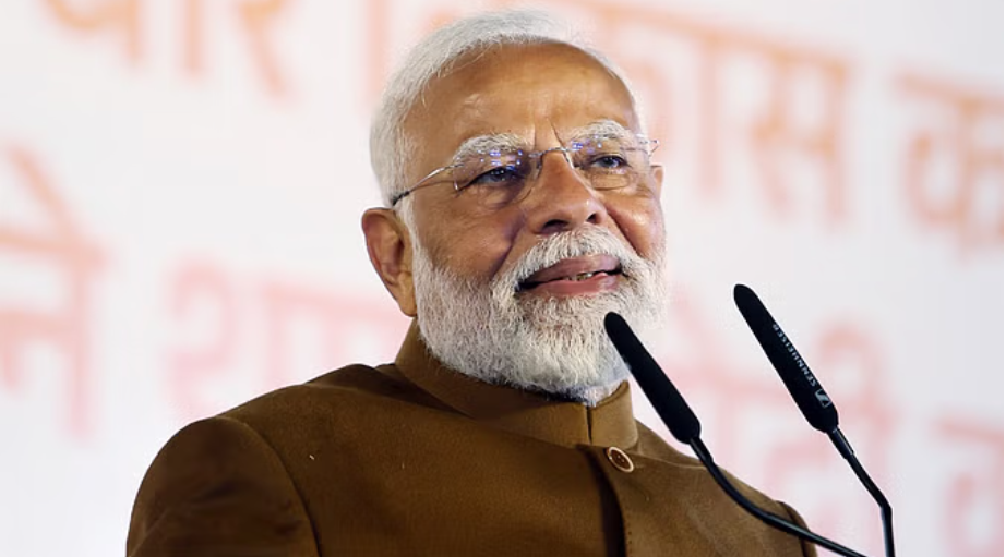 Fight Against Obesity: पीएम मोदी ने मोटापे के खिलाफ शुरू किया अभियान, इन 10 हस्तियों को नामित कर की ये अपील
