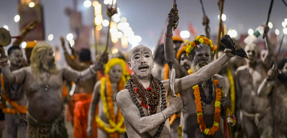 MahaKumbh: अलविदा... संतों-सितारों, राजनेताओं-उद्योगपतियों के अद्भुत समागम का साक्षी बना संगम का किनारा